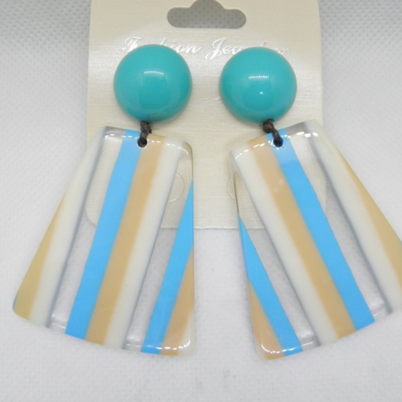 Acrylic Trapeze shape Dangle Earrings - Picture 4 of 5